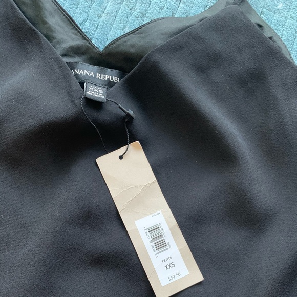 Banana Republic black camisole - Picture 2 of 2
